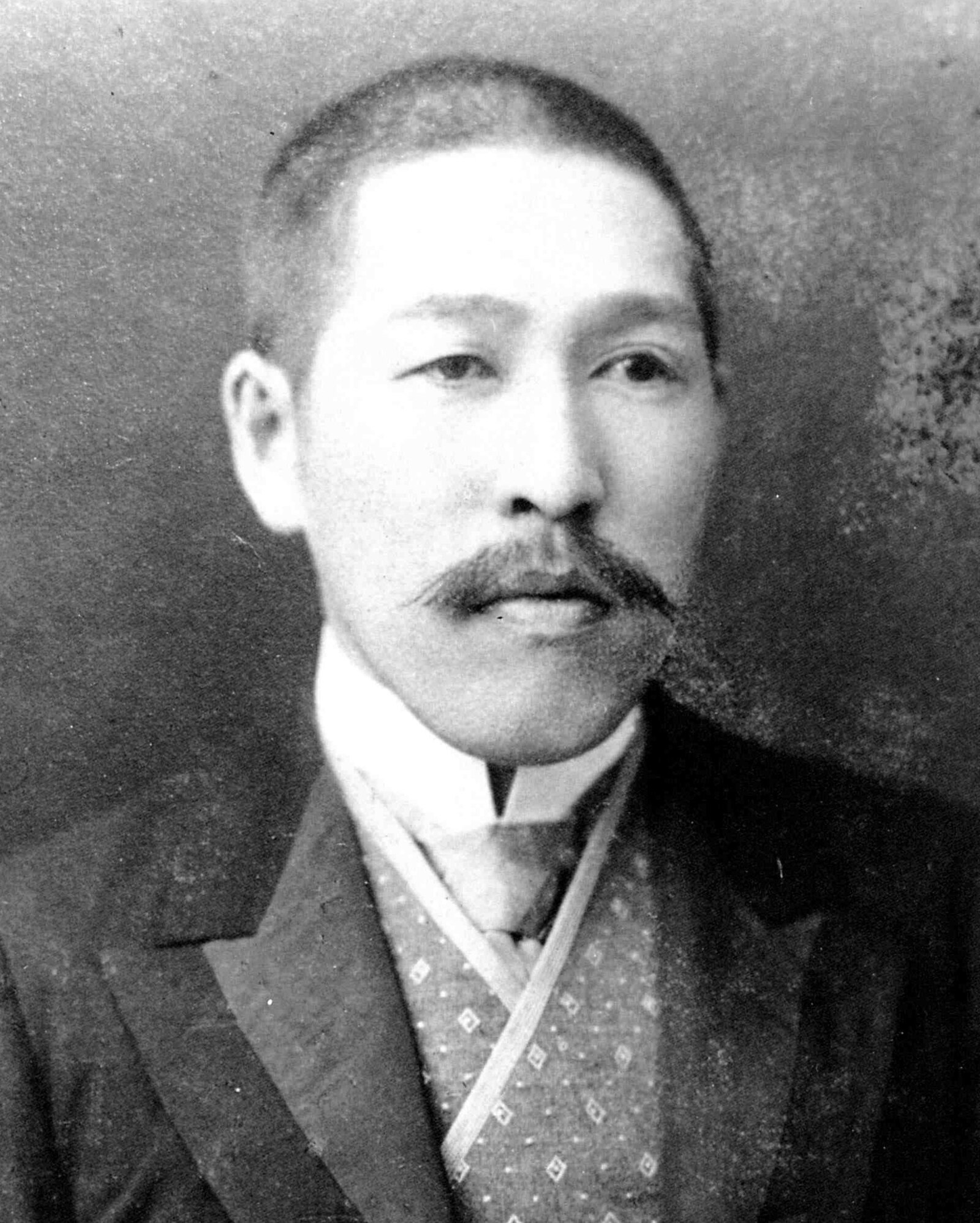 桥口五叶